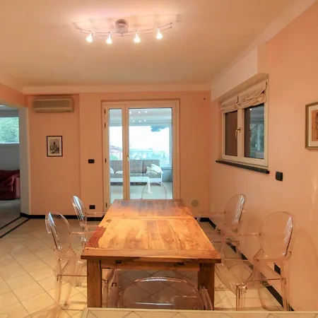 Апартаменти Casa De 4 Quartos Com Piscina A 10 Minutos Da